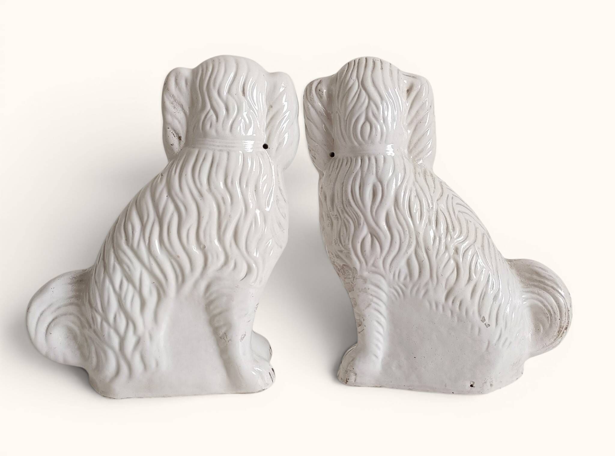Pair of King Charles Spaniel dogs in Staffordshire majolica style.