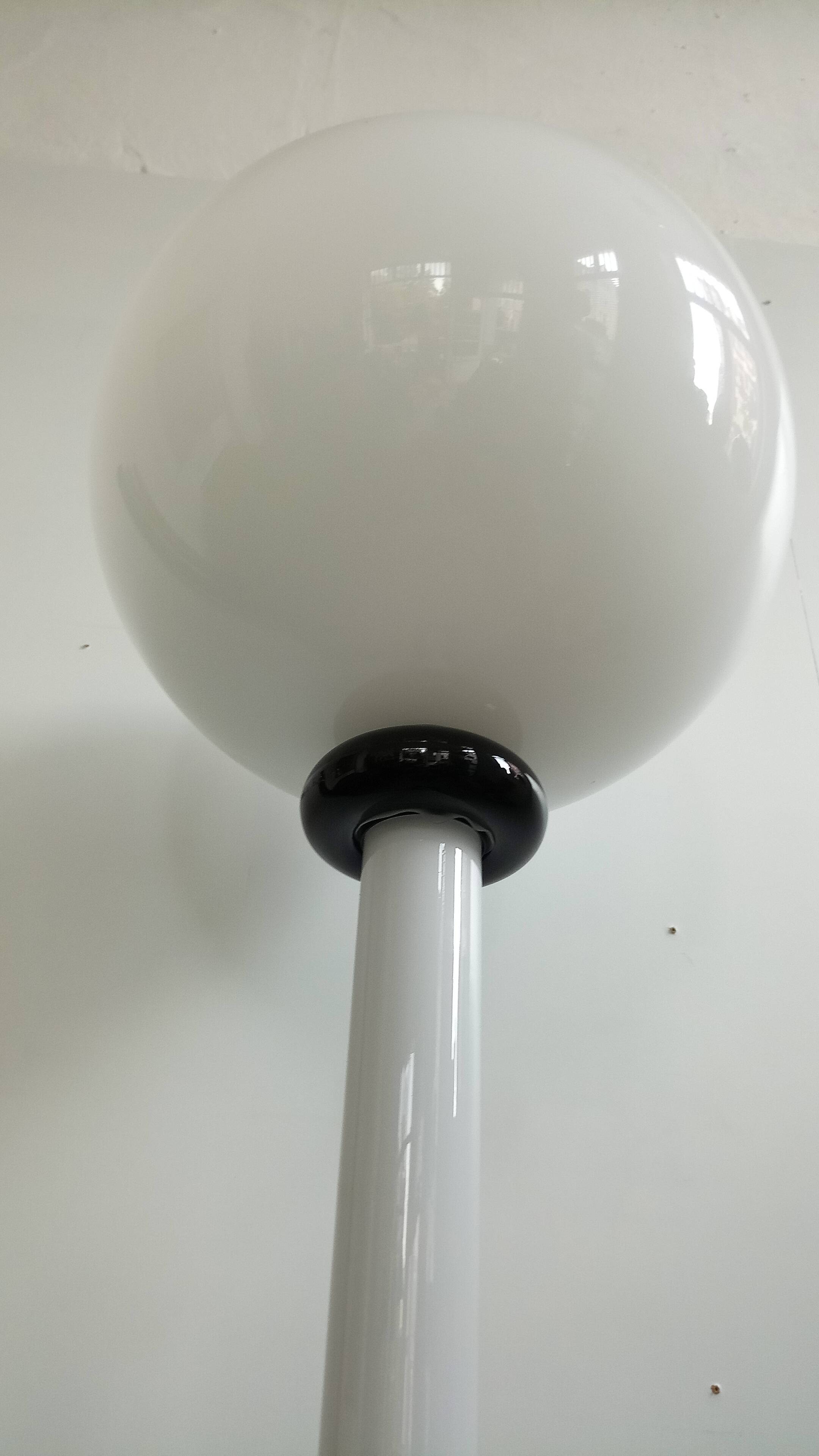 Rare signed Glass Floor lamp by Venini, italy