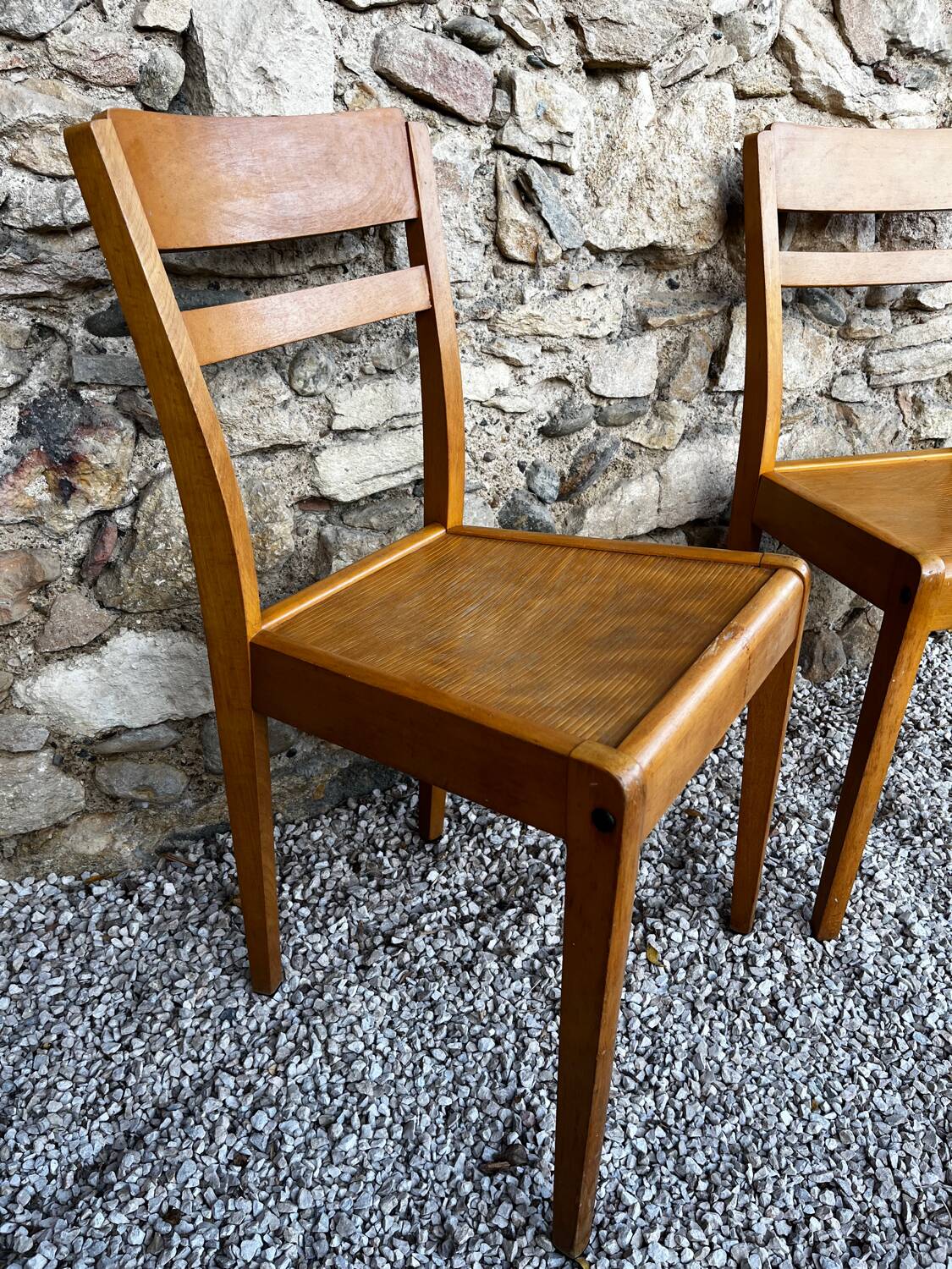 Pair of Stella chairs, Carola model