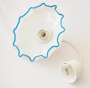 Blue mesh opaline suspension