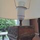 Lampadaire colonne en bois polychrome et miroité