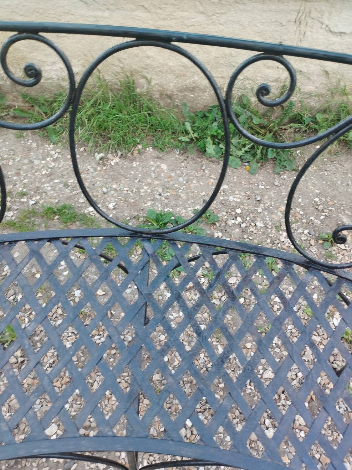 Banc de jardin en fer ancien