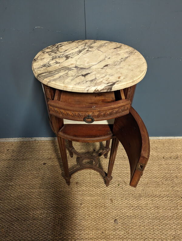 Chevet de style Louis XVI en chêne