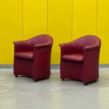 Fauteuil à roulettes en cuir rouge, maison de sede. (prix pour un)