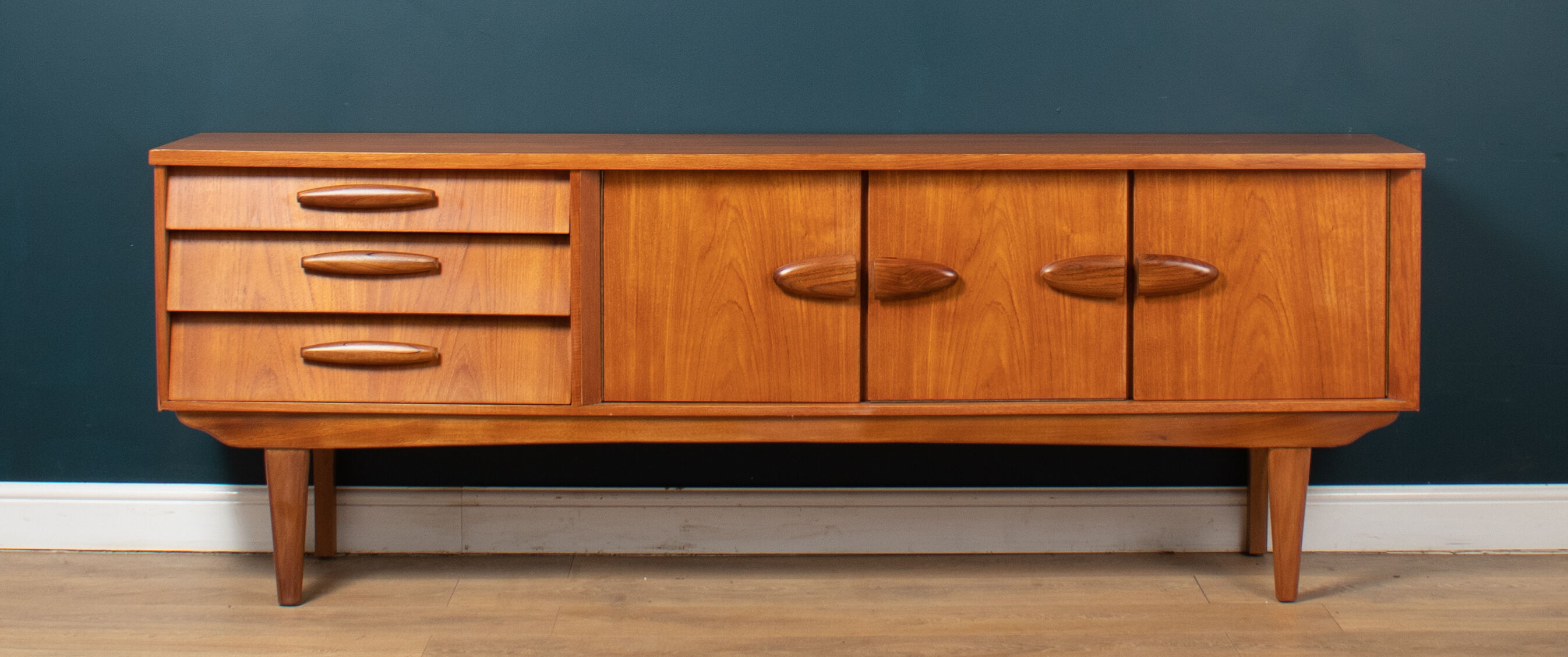 Enfilade Jentique 1960