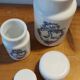 Pots apothicaires en opaline