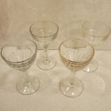 4 Verres à vin transparent