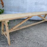 Bench in natural pine