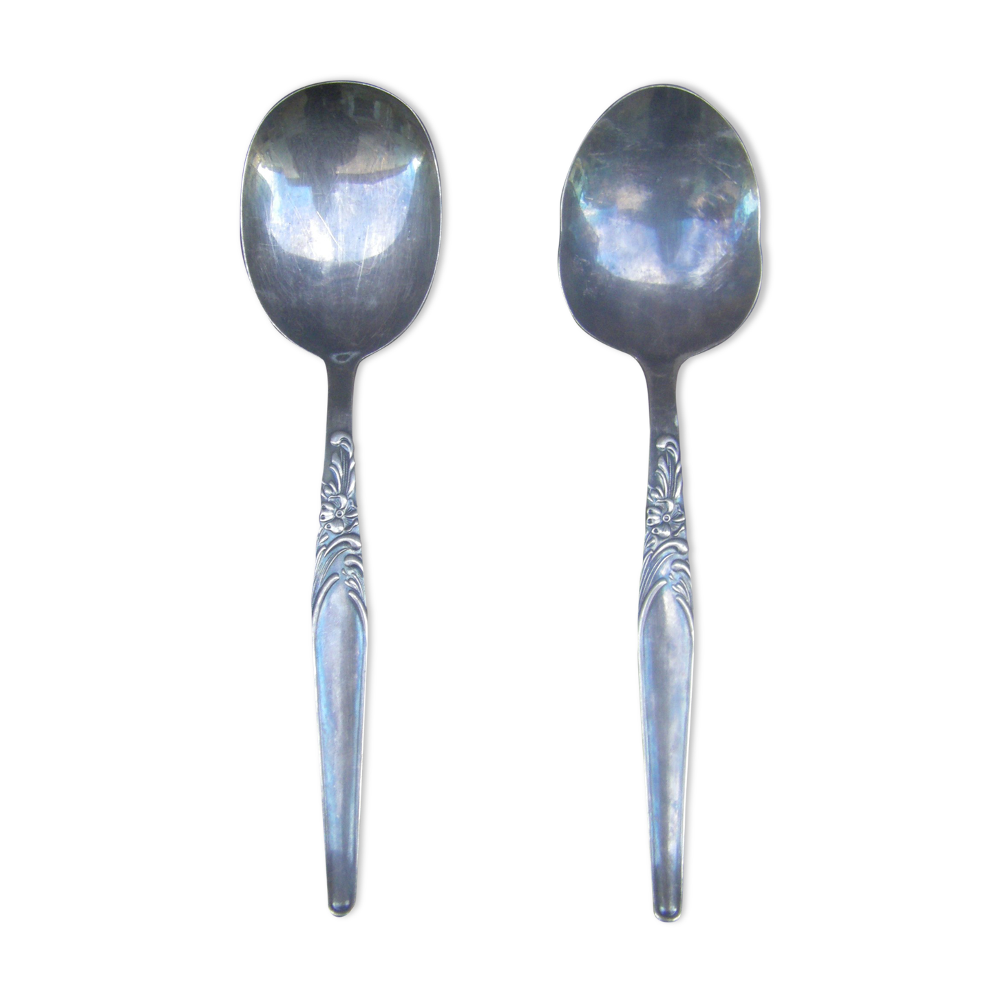 Pair of salad cutlery