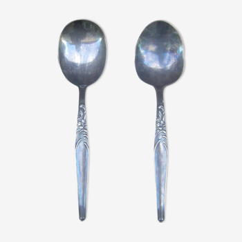 Pair of salad cutlery