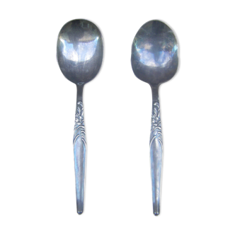 Pair of salad cutlery