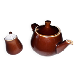 Teapot and milk jug set