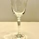 Lot de 11 anciens verres à eau en cristal gravé – Jambe facettée –