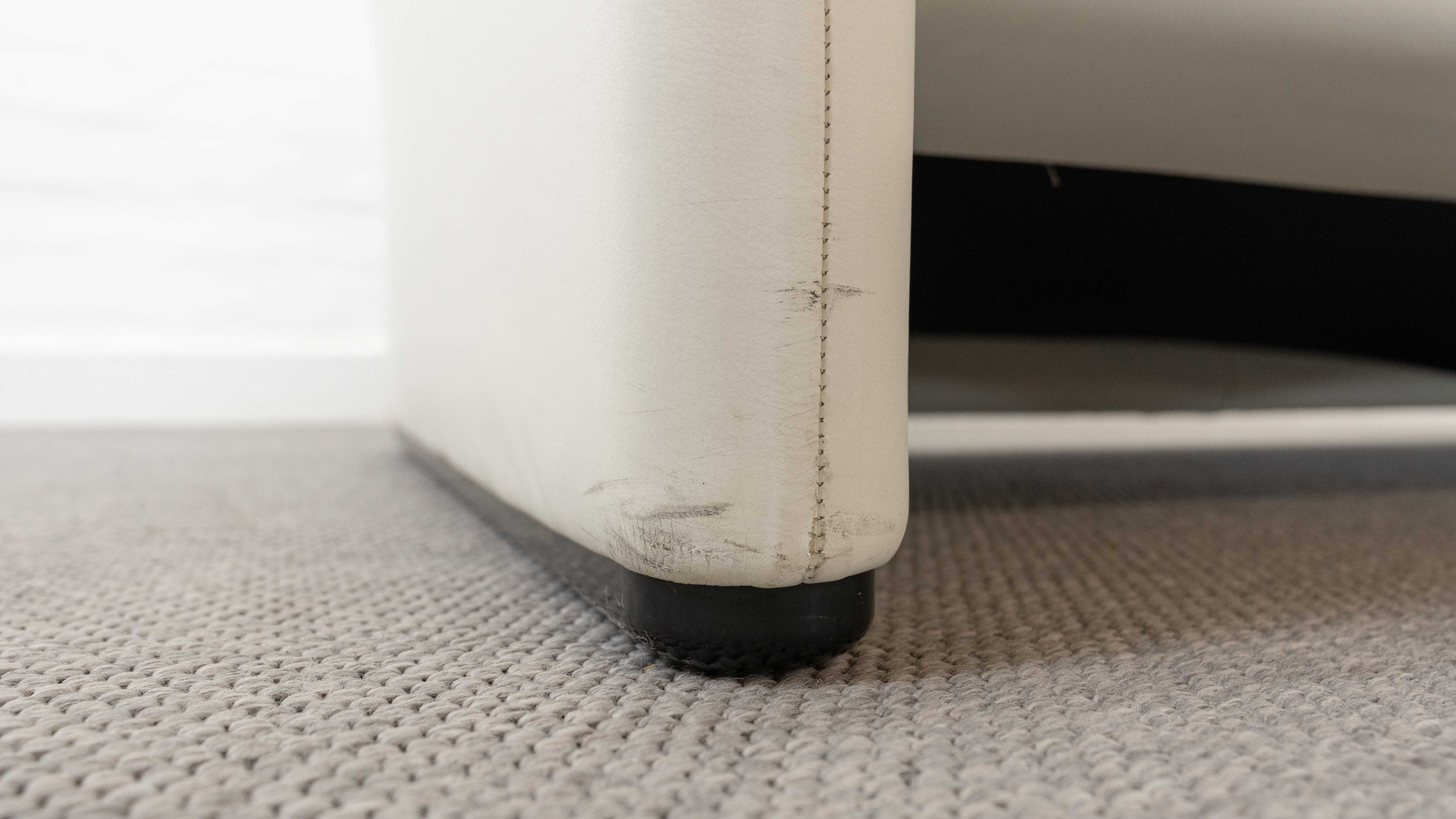 Maralunga 2-seater sofa in white leather by Vico Magistretti for Cassina