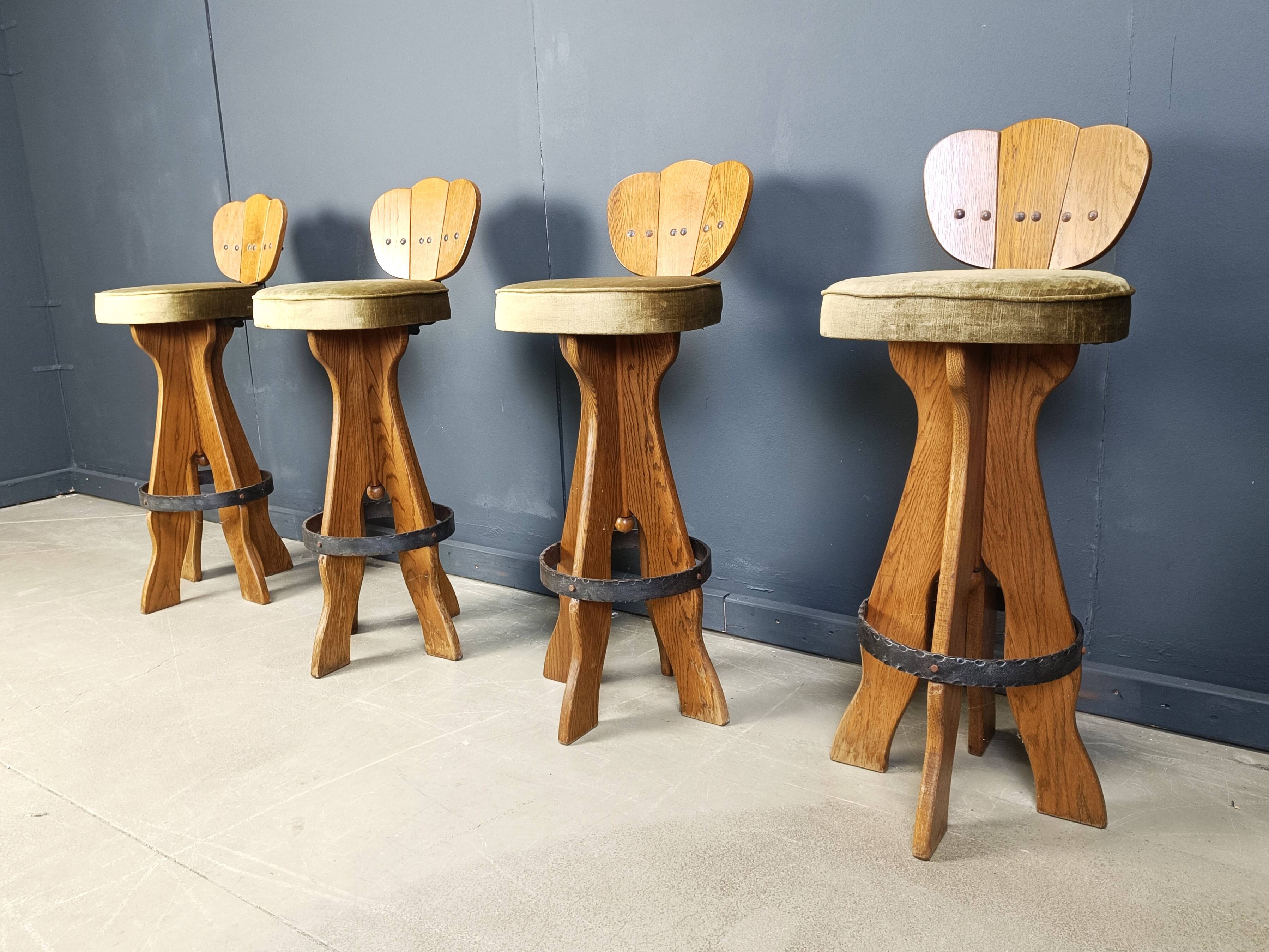 Set of 4 vintage brutalist bar stools, 1960s