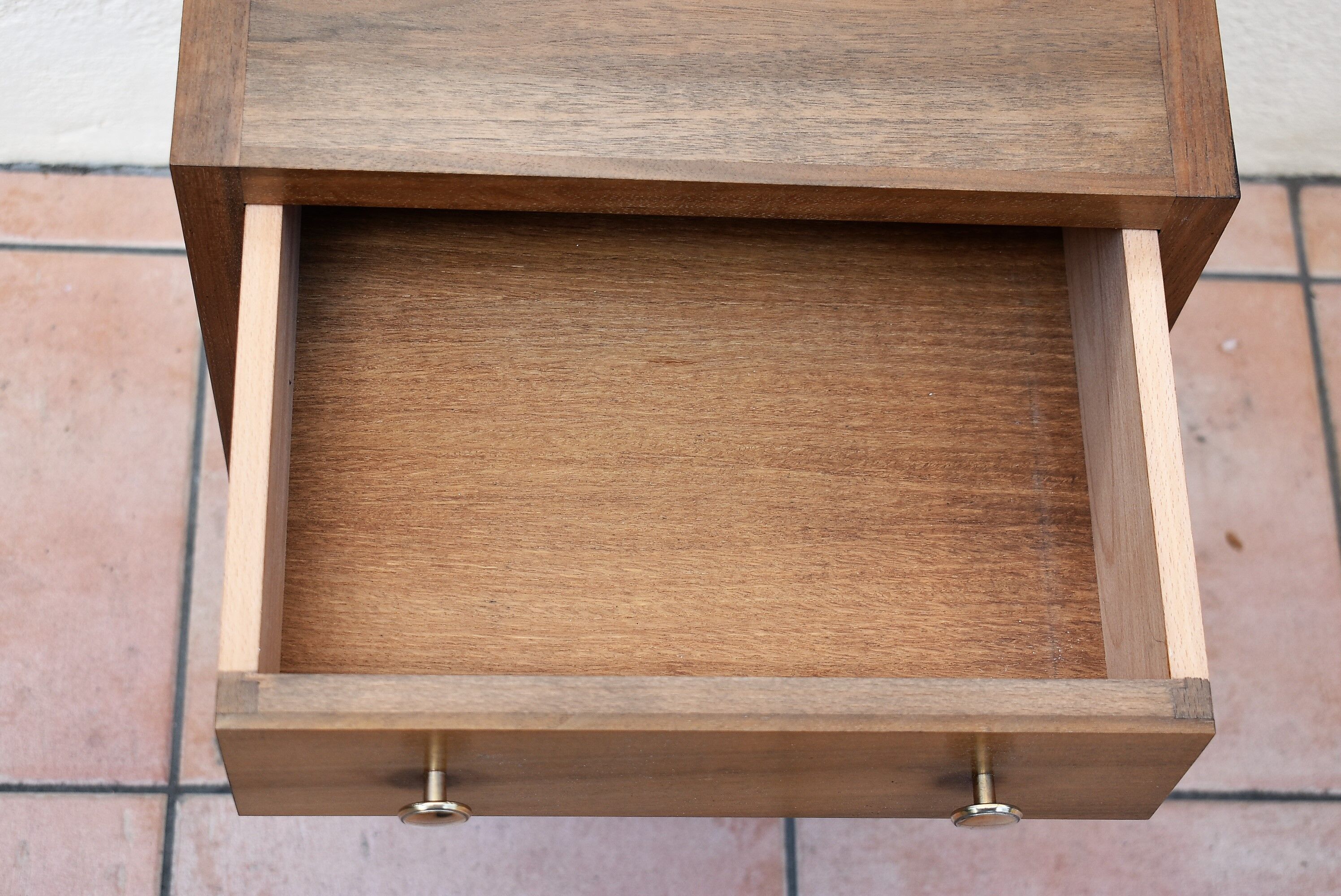 Vintage 2 drawers bedside table