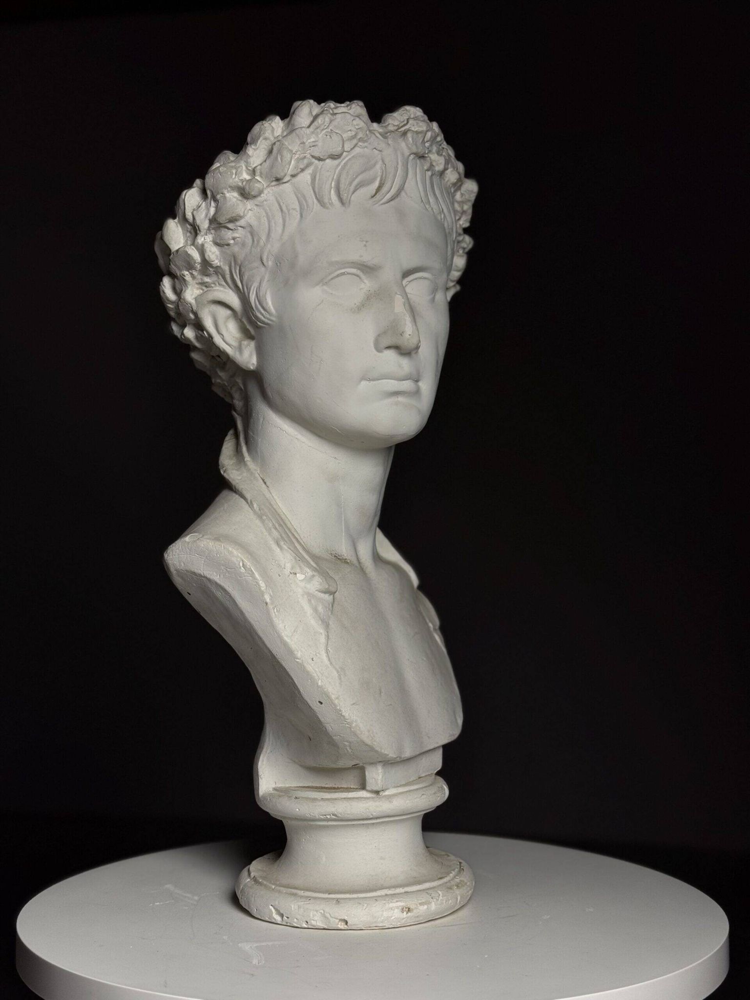 Buste en plâtre de l'empereur Auguste