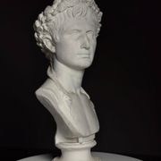 Buste en plâtre de l'empereur Auguste