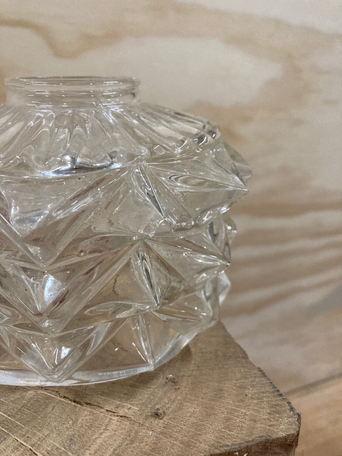 Pair of transparent glass pendant lights