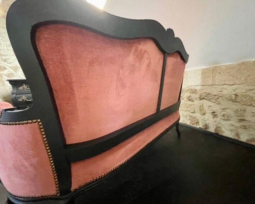 Louis XV two-seater canapé