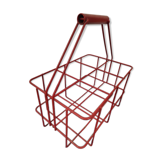 Metal bottle holder
