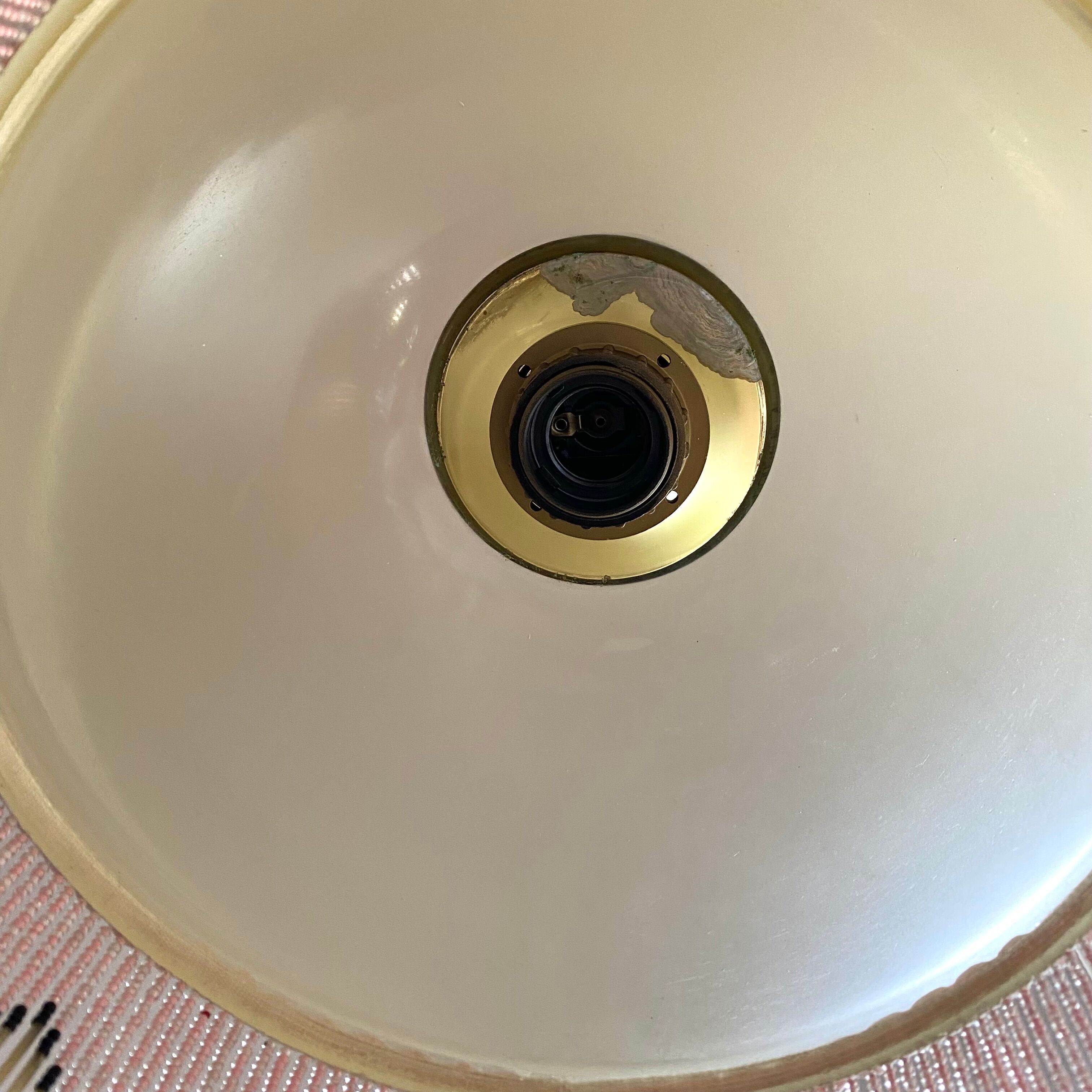 Pendant light in frosted glass and beads