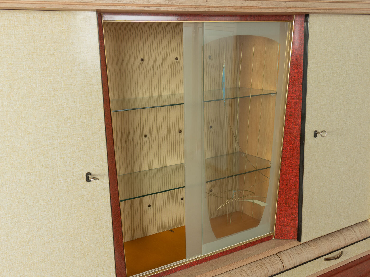 Kitchen cabinet from the 1950s