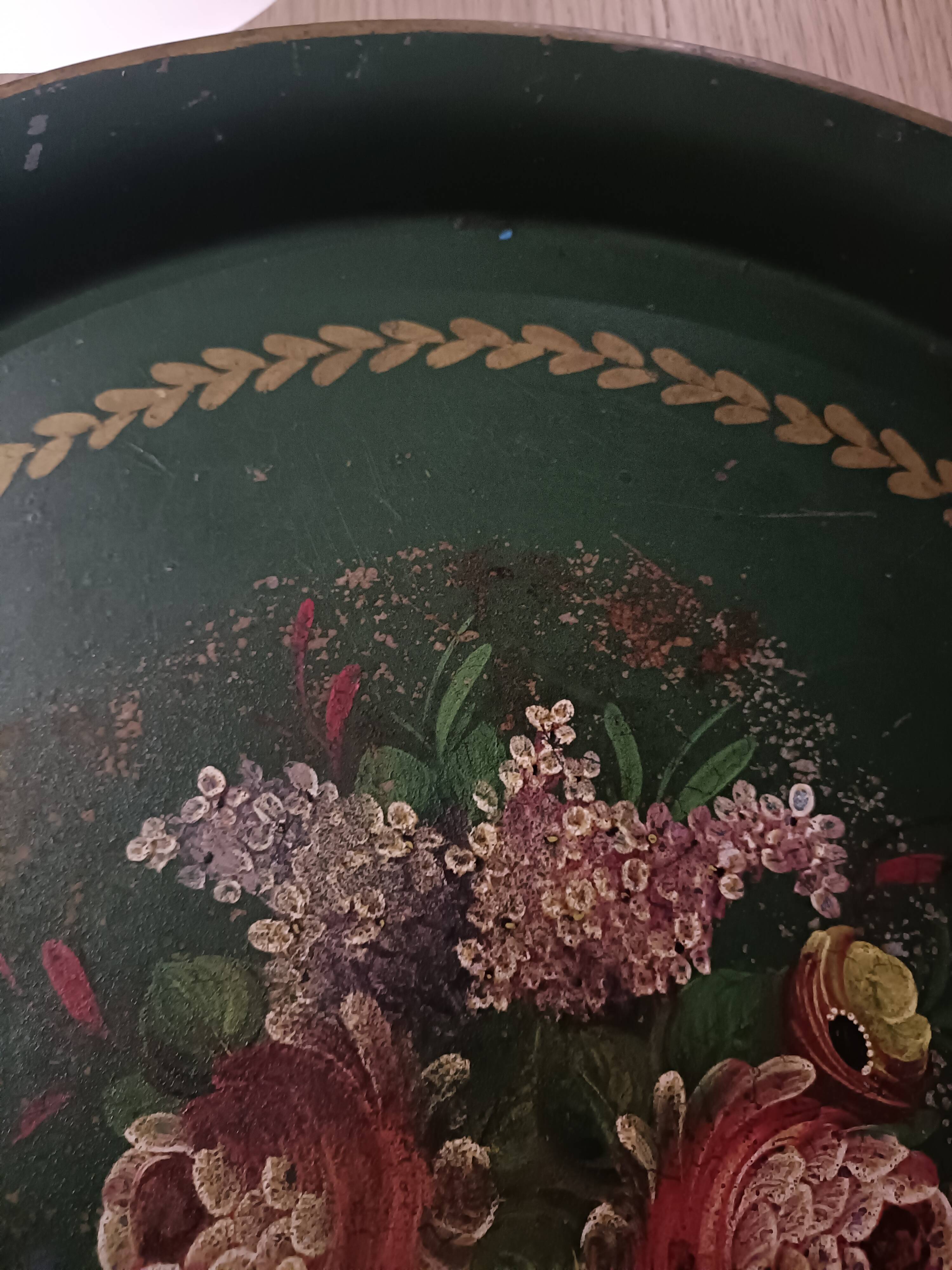 Napoleon III painted sheet metal tray