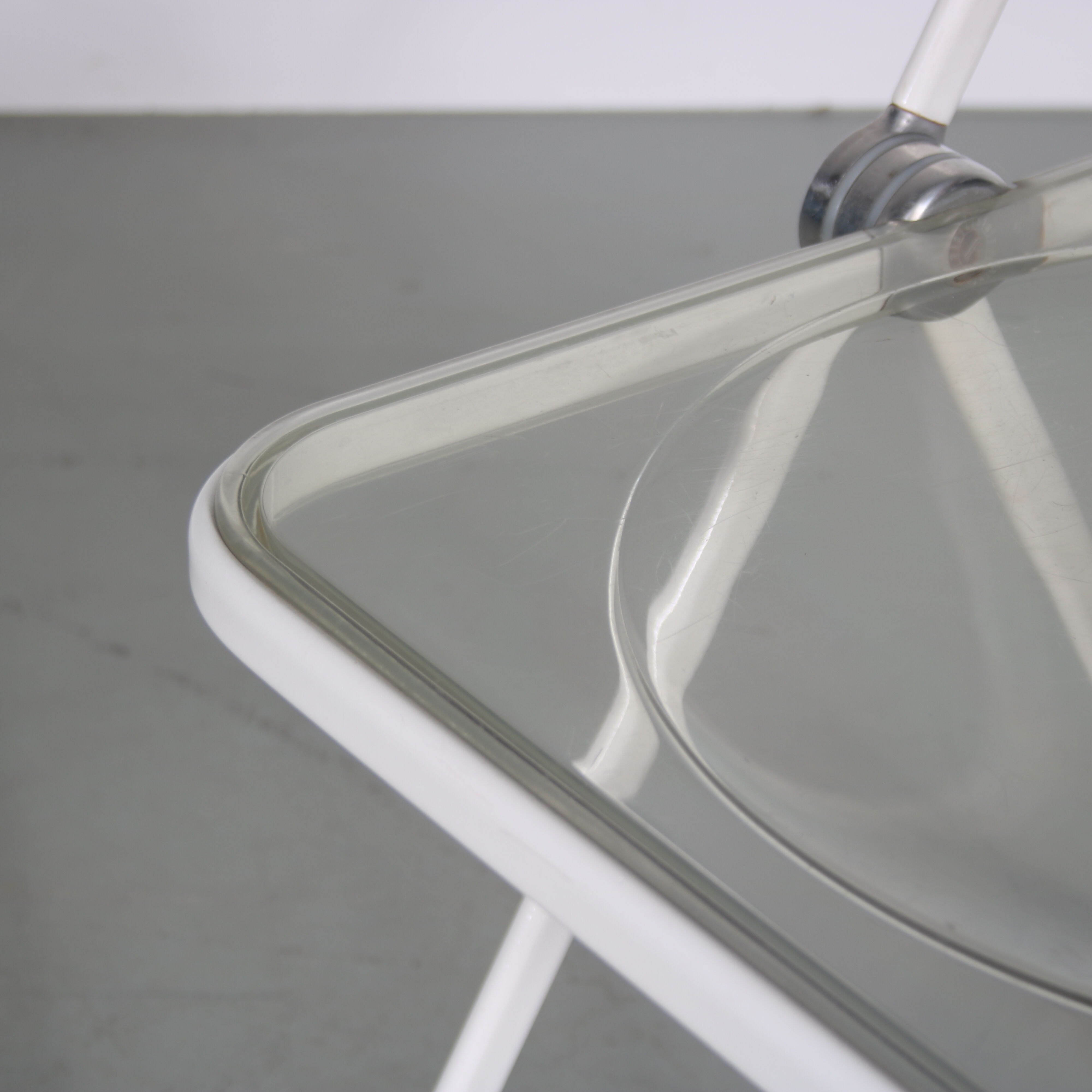 "Plia" folding chair from the 1970s by Giancarlo Piretti for Castelli, Italy.