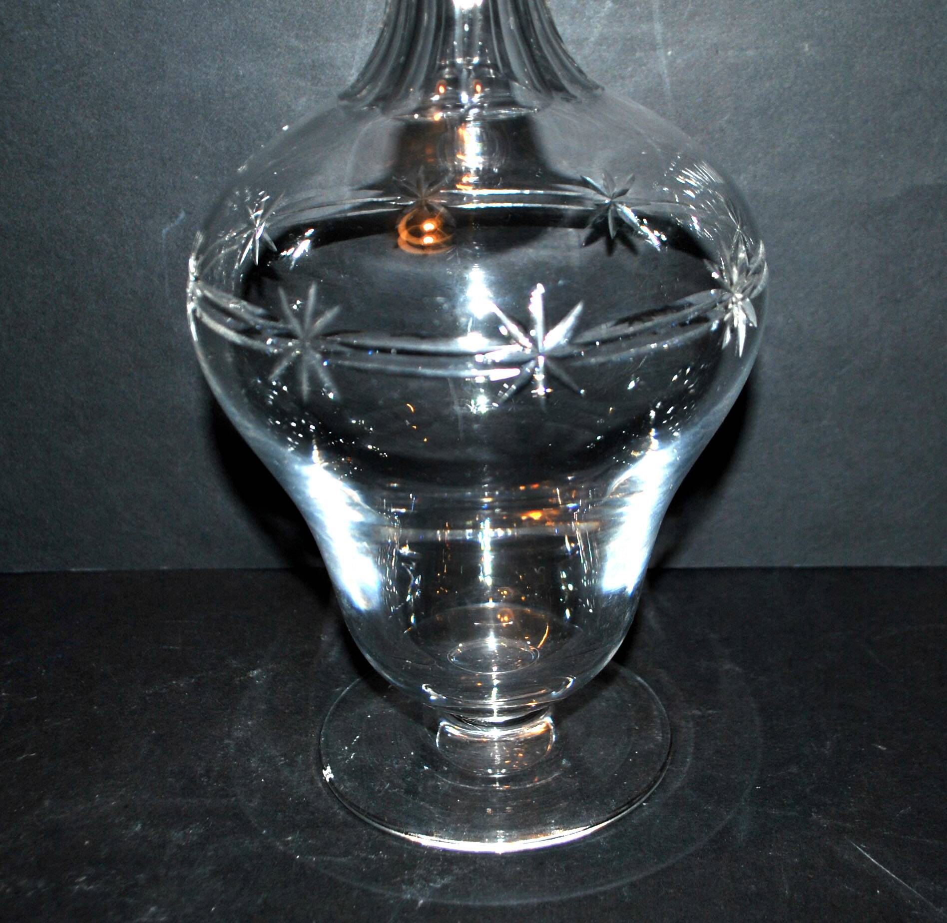 SAINT-LOUIS Reims carafe in star-cut crystal - 1930 Art Deco catalog