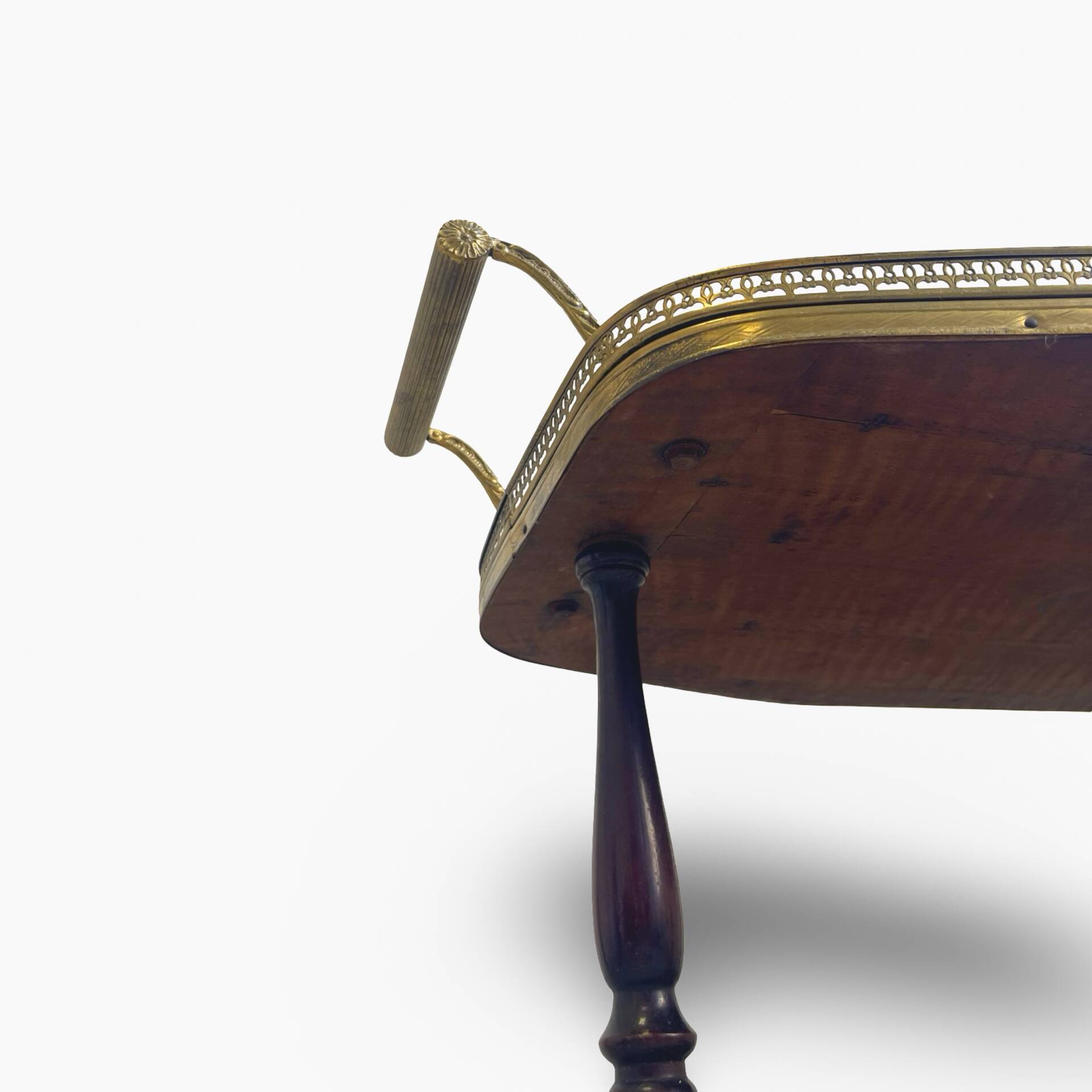 Chariot de bar en marqueterie de style Hollywood Regency italien présente des motifs floraux complexes.