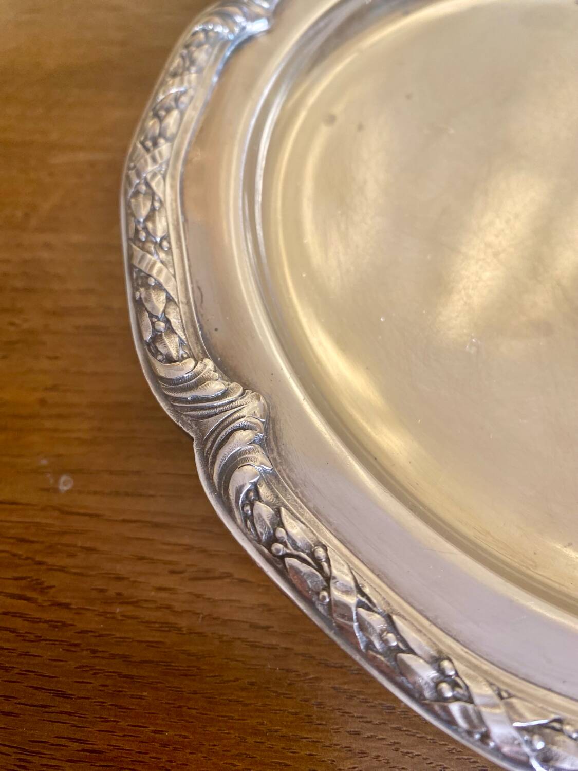 Circular silver metal tray, Victor Saglier 1809-1894