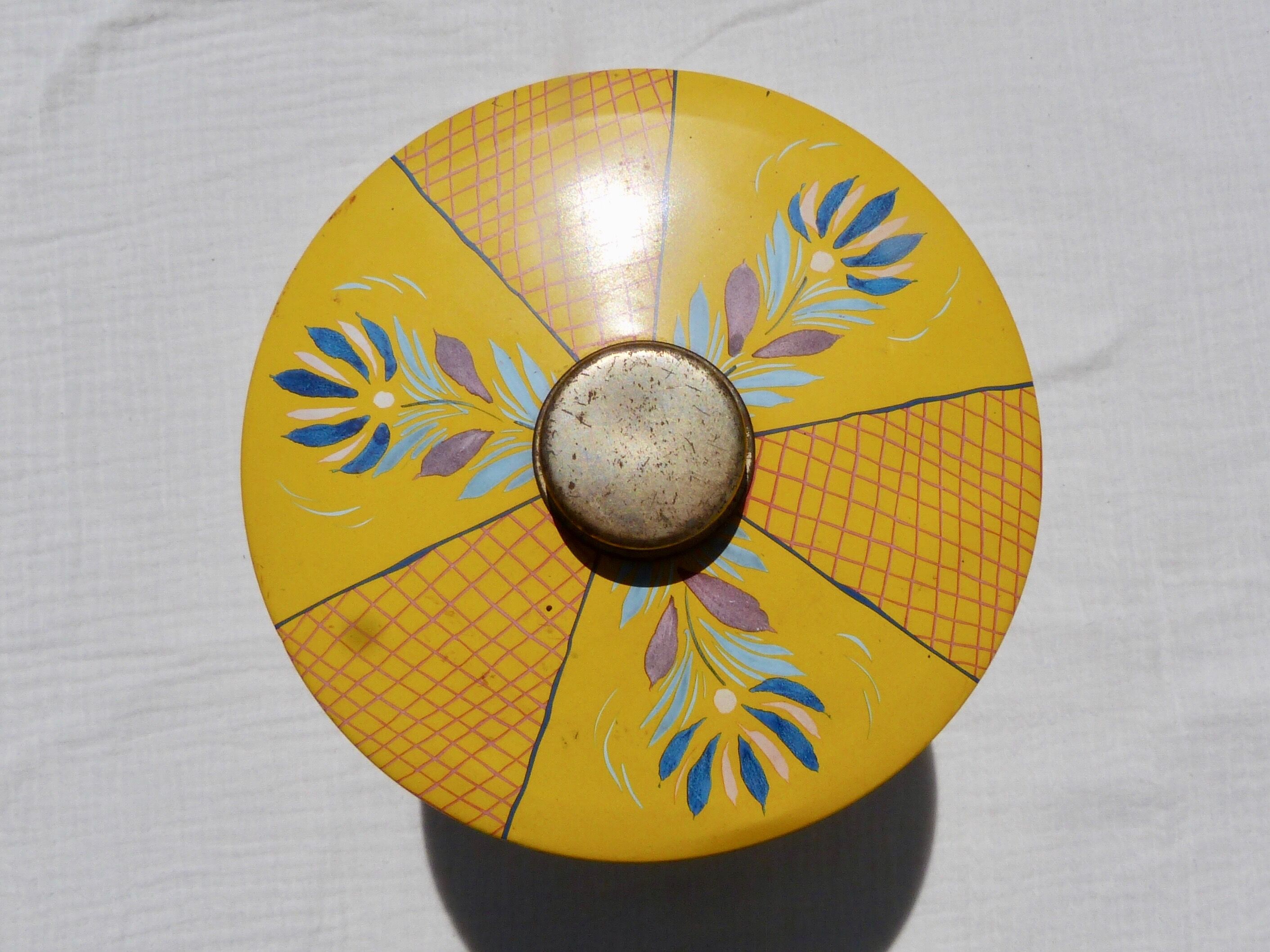 Breton metal box Quimper