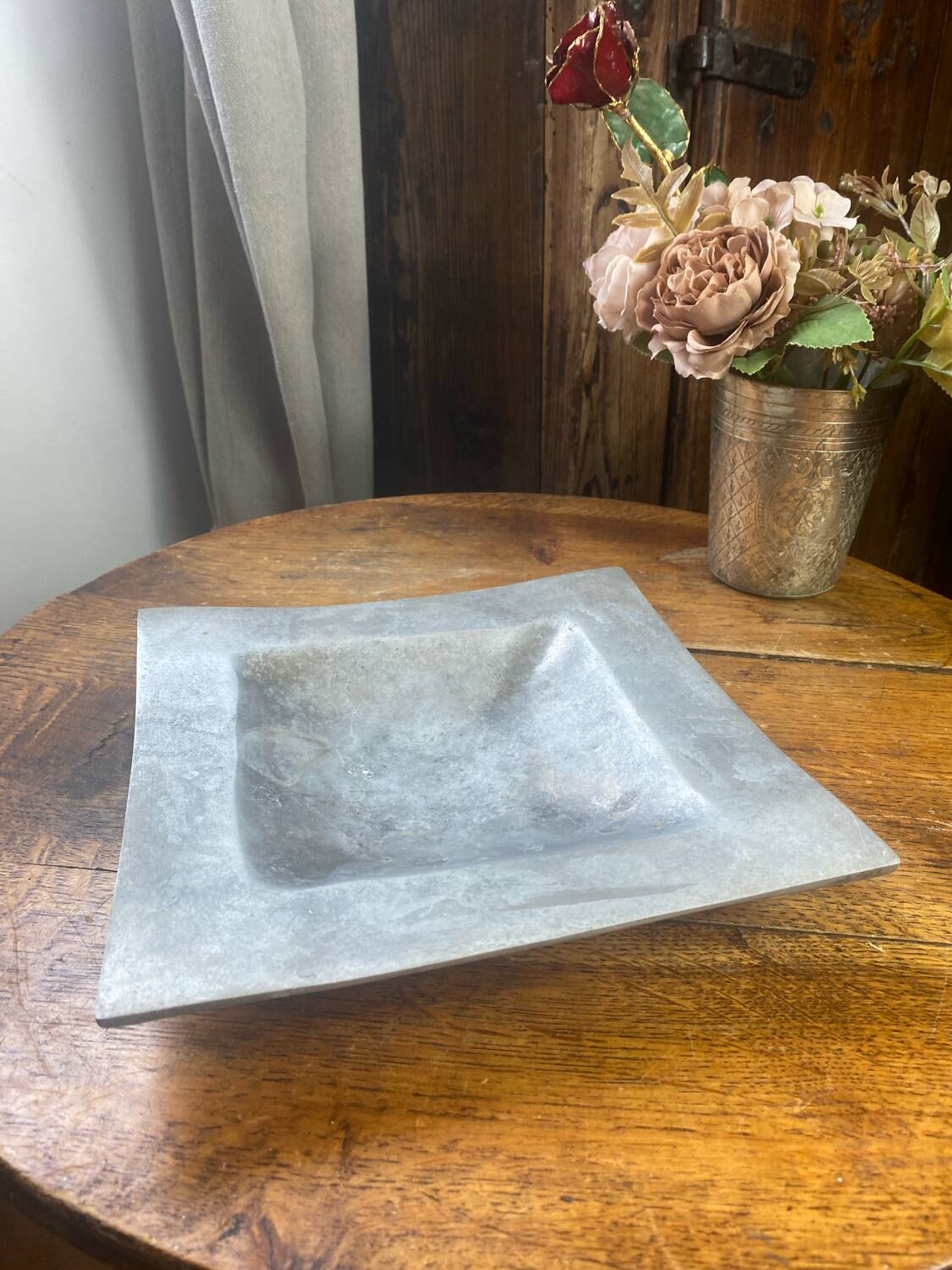 Tray, aluminium ashtray