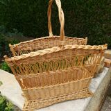 Wicker magazine rack