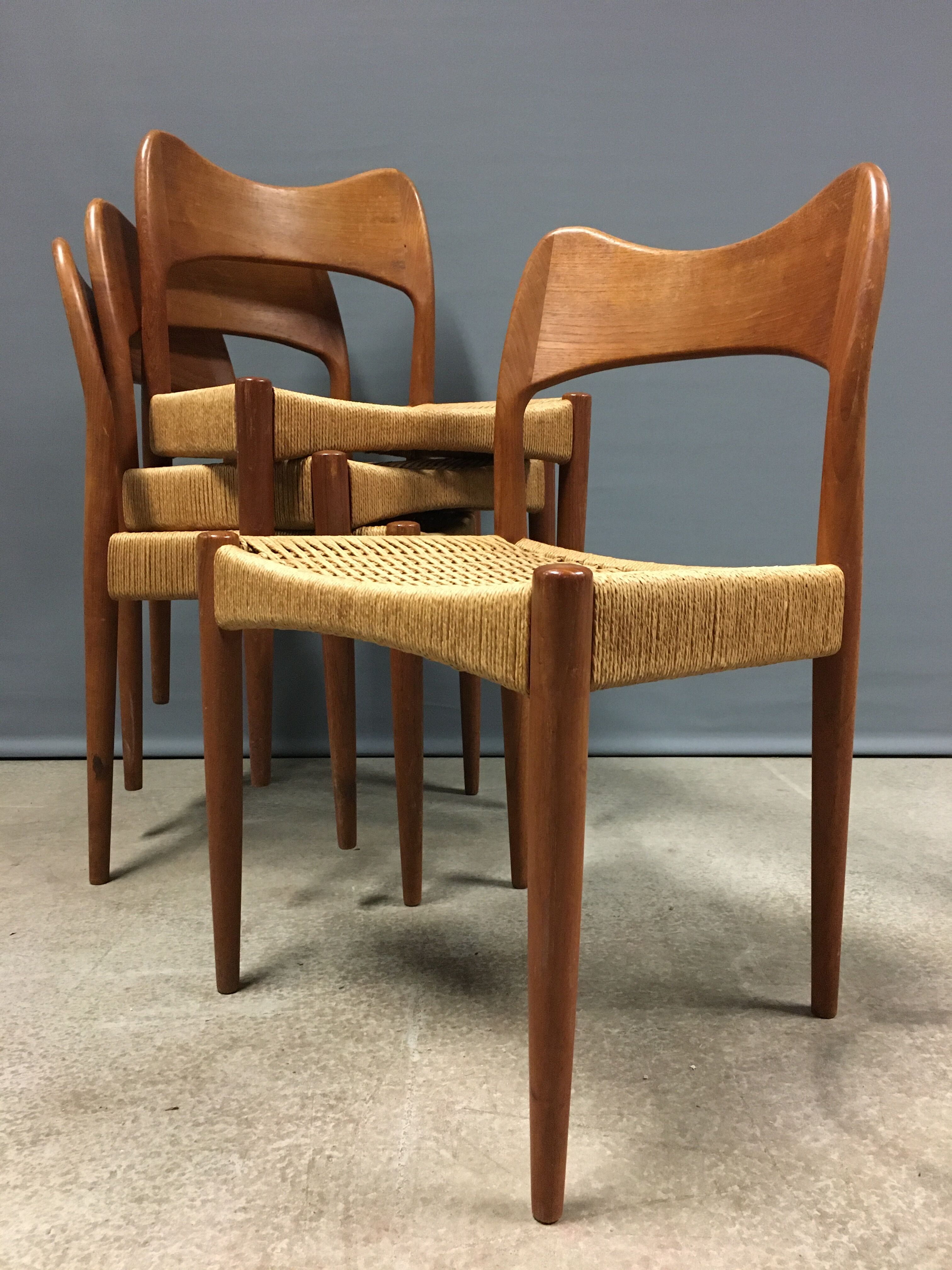 Ensemble de 4 chaises Arne Hovmand Olsen pour Mogens Kold