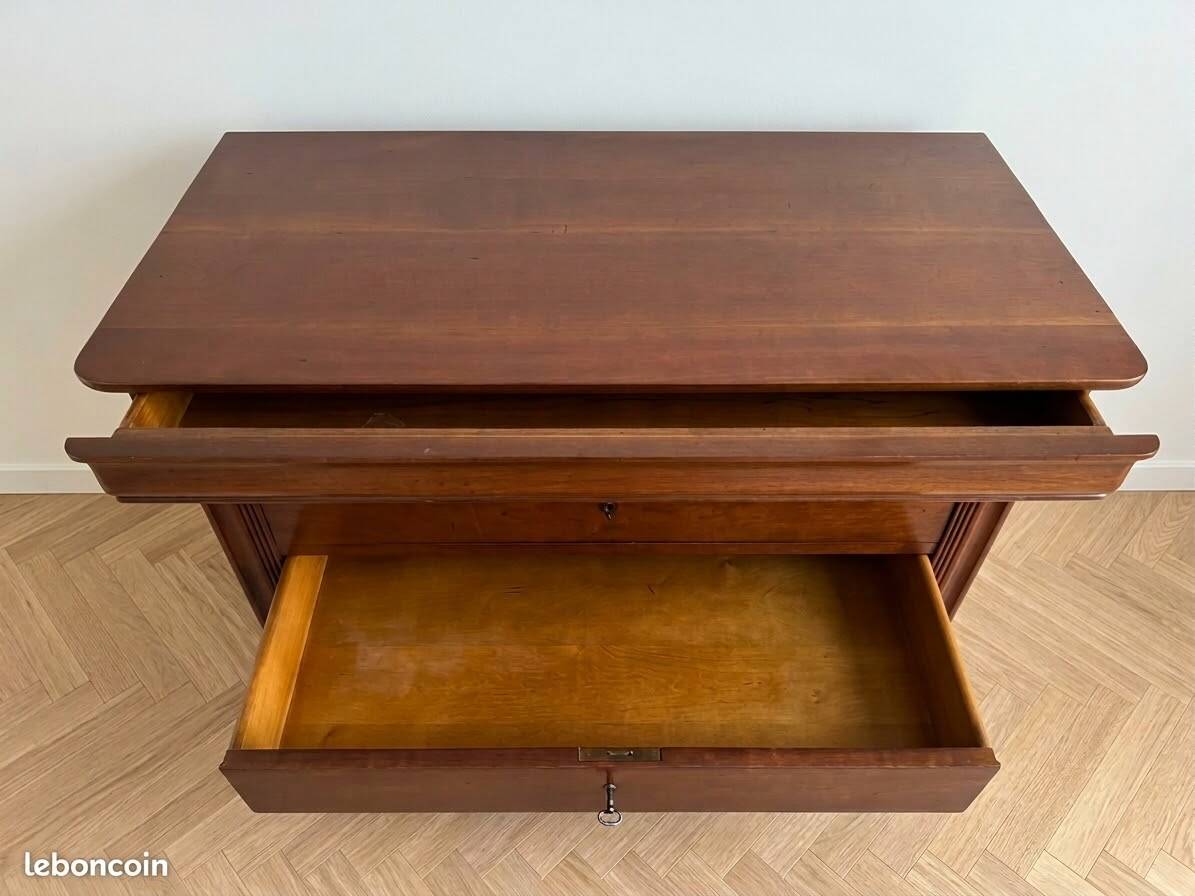 Commode Louis-Philippe ancienne en merisier avec tiroir secret