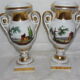 Paire vases porcelaine de paris signée PP en creux décors tournant peints main anses dorées