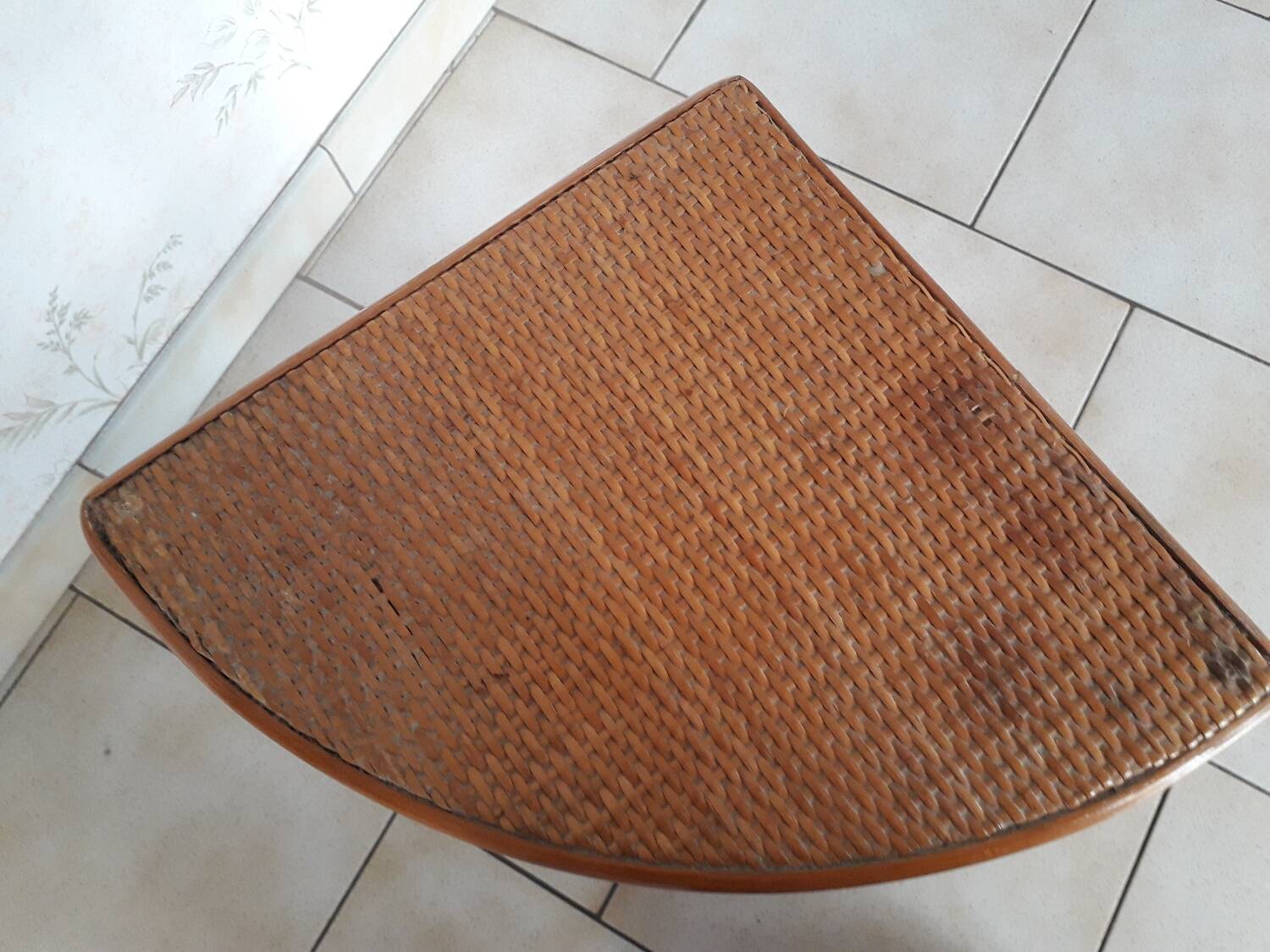 Bamboo rattan corner shelf