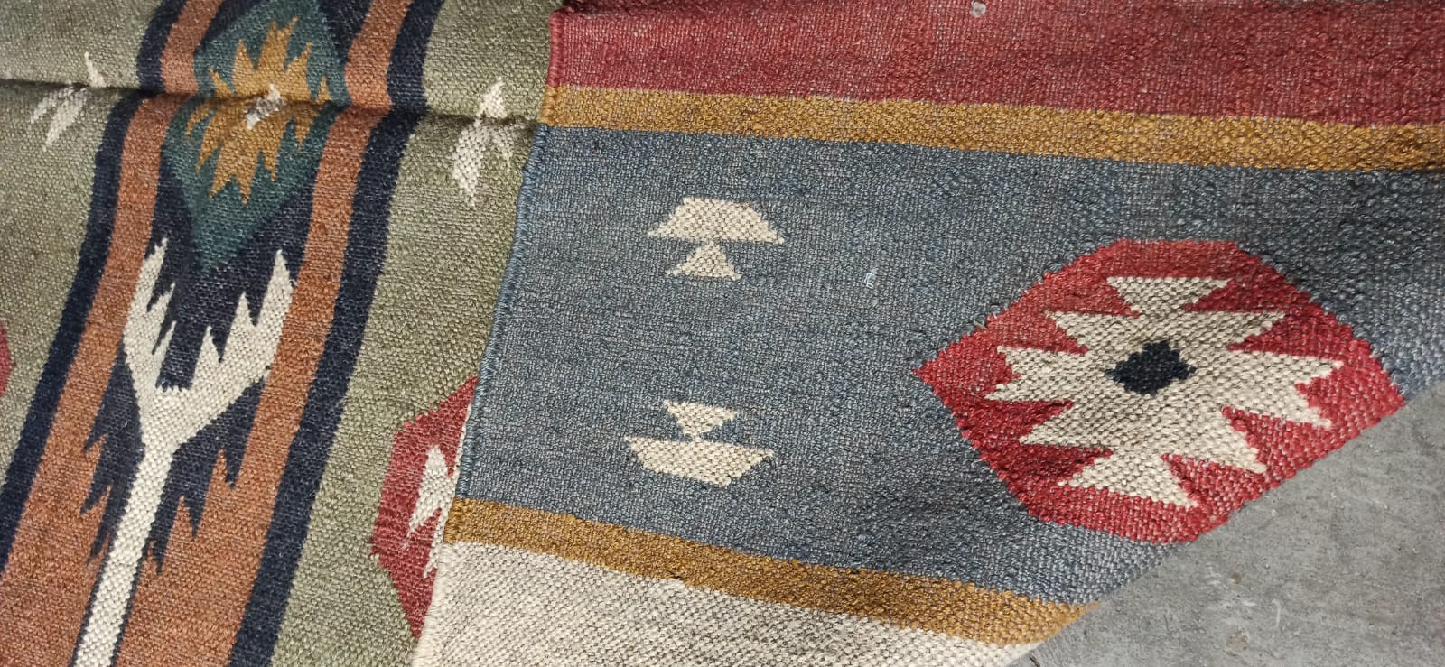 Kilim carpet in burlap and cotton - 120cm x 180cm