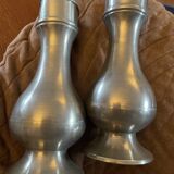 Set of 2 vases