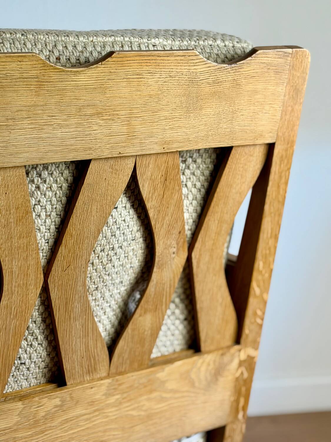 Banquette 2 places attribuée à Guillerme & Chambron – Votre Maison, an