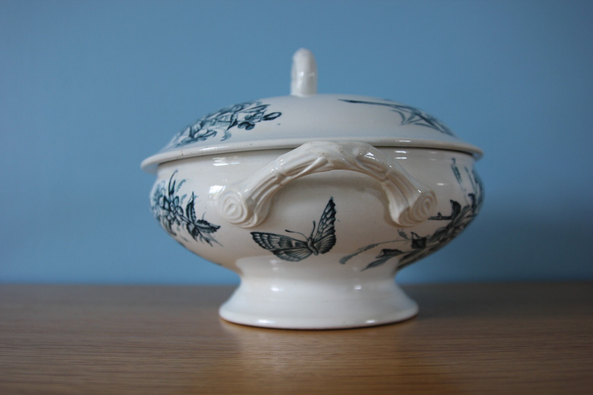 Iron earth tureen decorated with flowers and butterflies Jasmine from Virginie de Badonviller