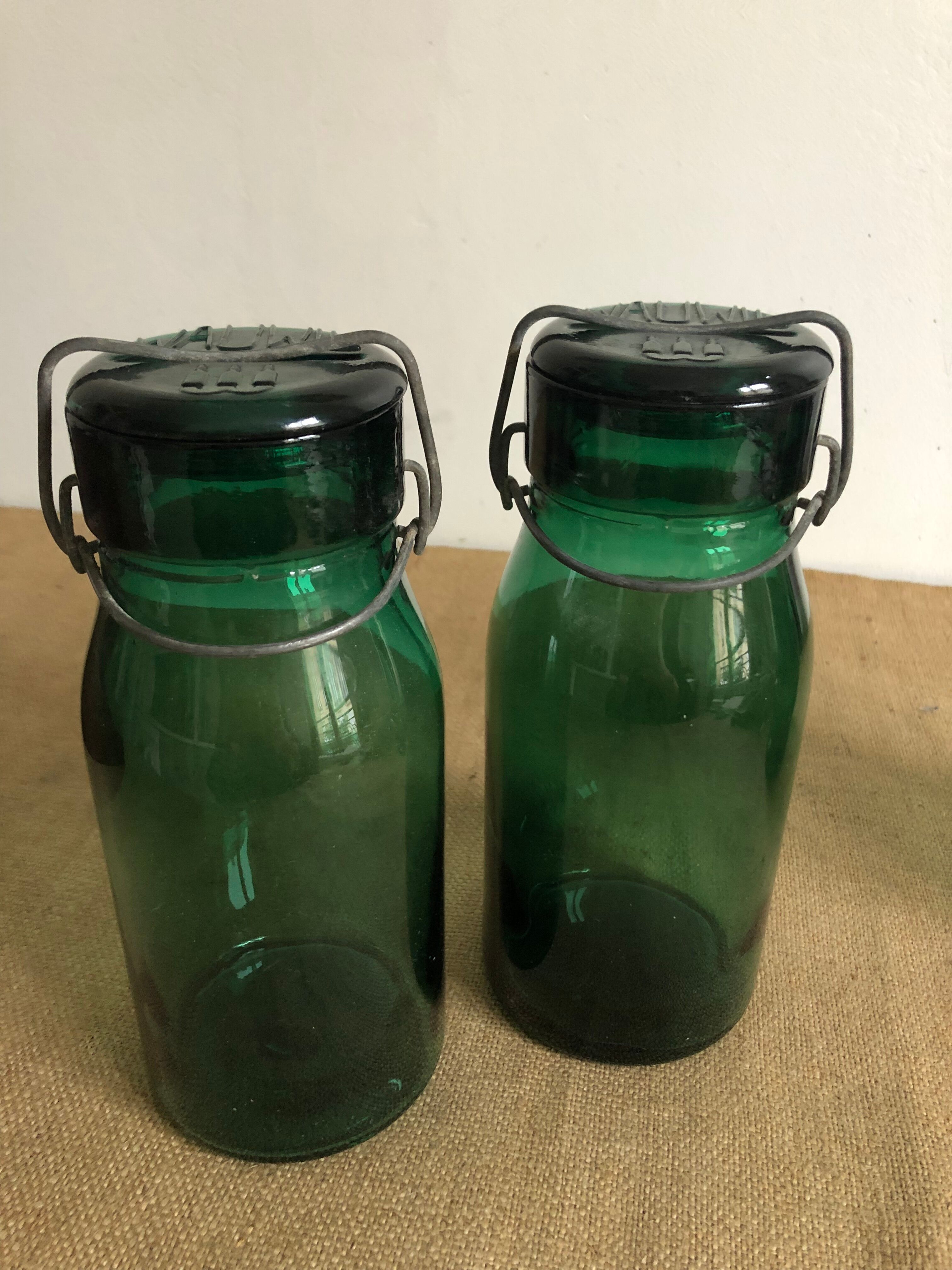 Pair of jars wauwil- 1 liter