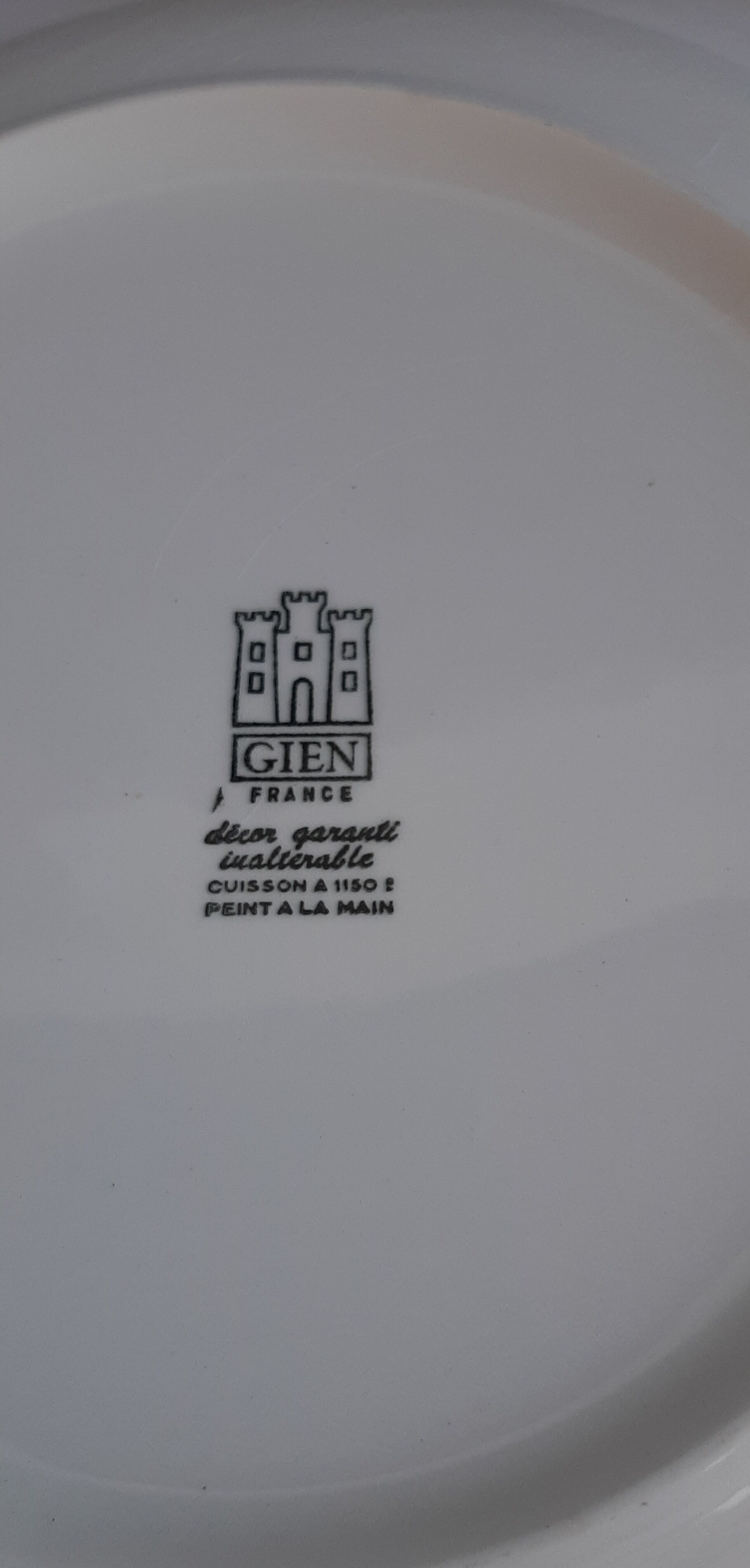 Round dish, Gien de France