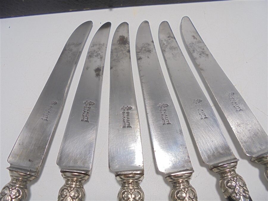 Set of 6 antique knives