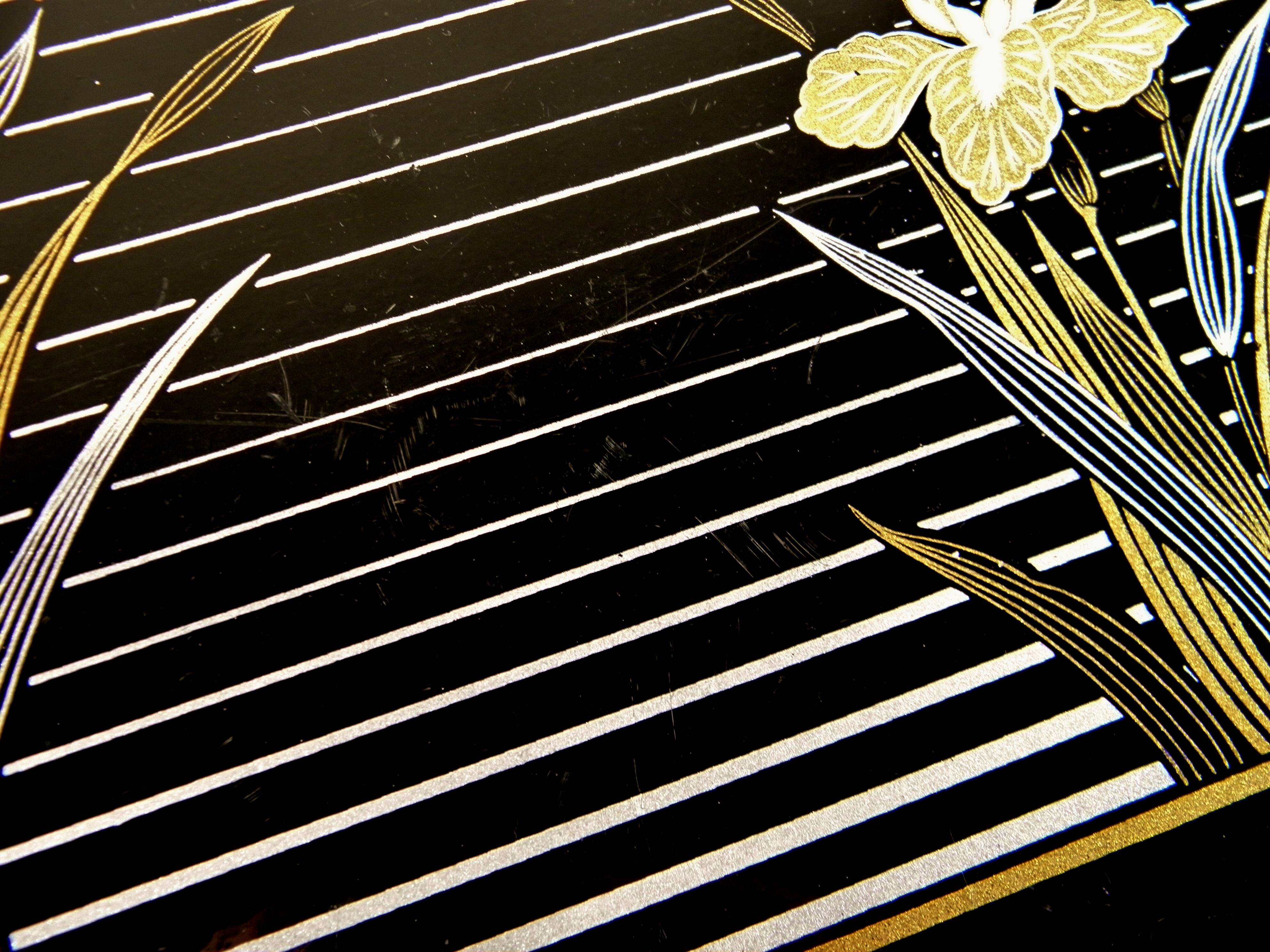 Lacquered plate "iris" 48 x 29 cm - japan 1970