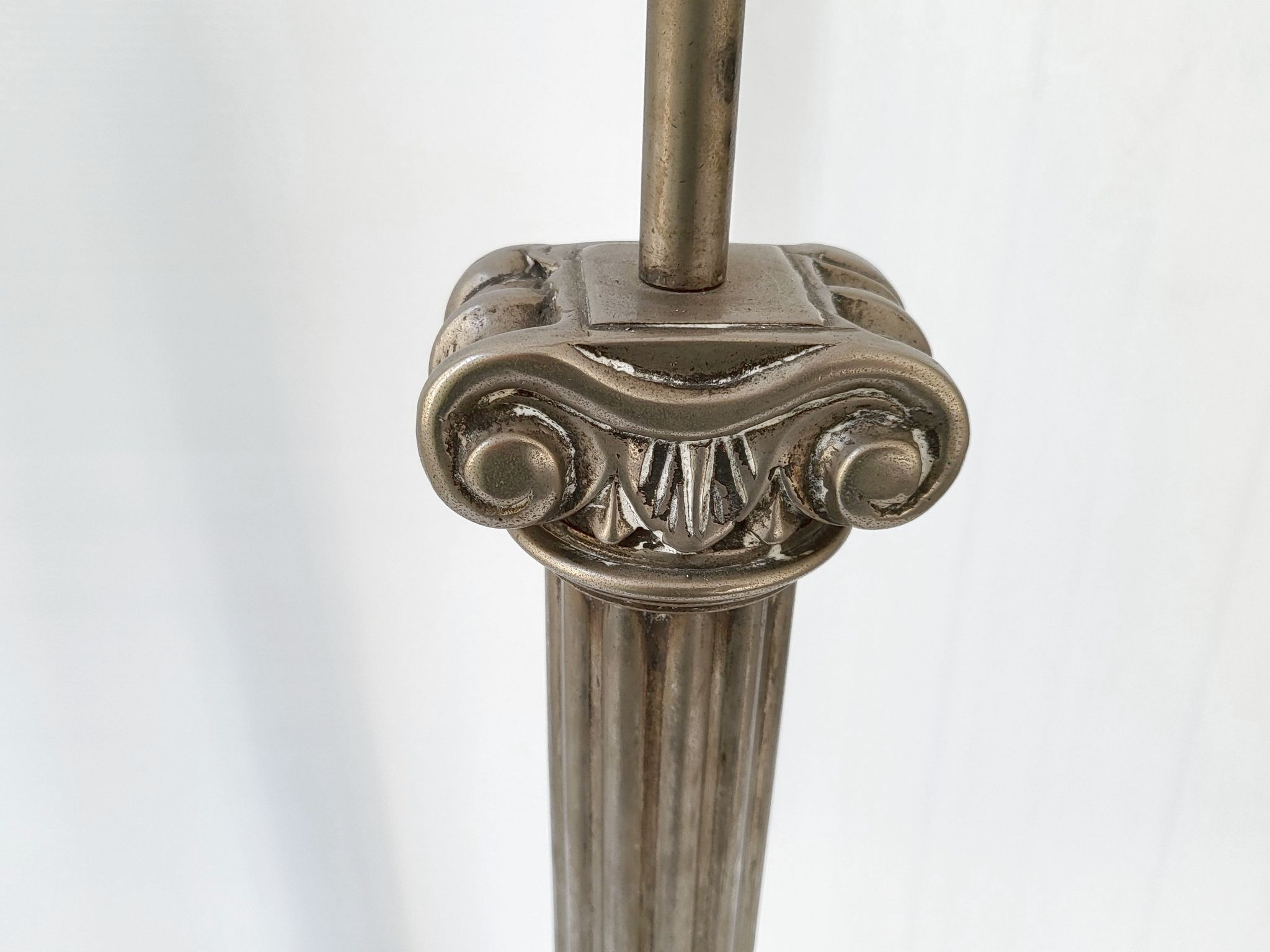 Lampe colonne ionique vintage 1970