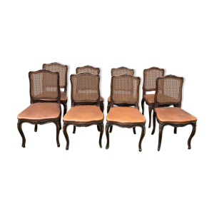 Suite de huit chaises de style