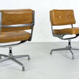 Magnificent pair of "Intermediate" office chairs by Charles & Ray Eames for Herman Miller – 1960s